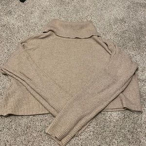 Cream turtle neck cropped sweater